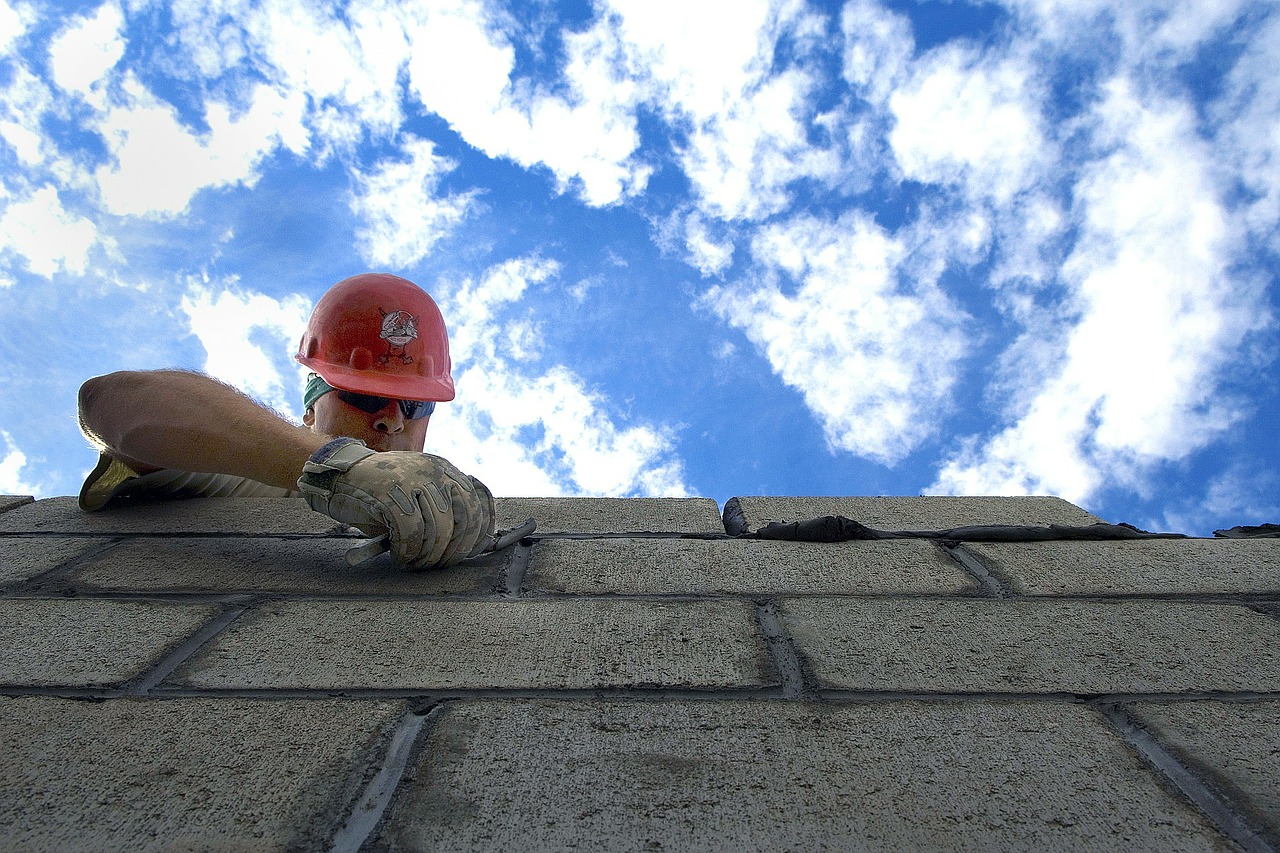 Red Flags to Watch For When Choosing a Construction Partner